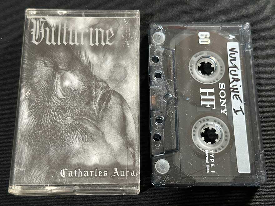 VULTURINE  "Cathartes Aura"
